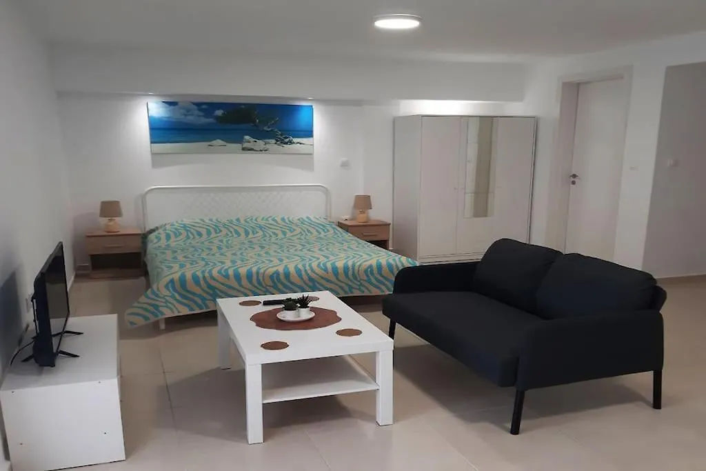 Trikorfo Beach Apartment, 100M From Sandy Beach Psakoudia